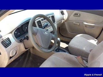 2007 Kia Rio   - Photo 4 - Davenport, IA 52802