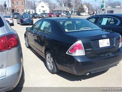 2008 Ford Fusion V6 SE   - Photo 7 - Davenport, IA 52802