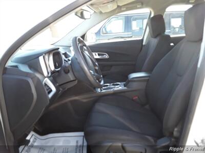 2015 Chevrolet Equinox LS   - Photo 4 - Davenport, IA 52802