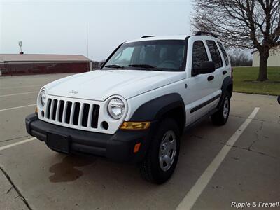 2007 Jeep Liberty Sport   - Photo 3 - Davenport, IA 52802