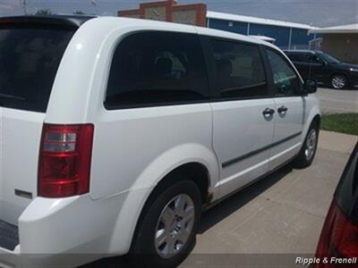 2008 Dodge Grand Caravan SE   - Photo 6 - Davenport, IA 52802