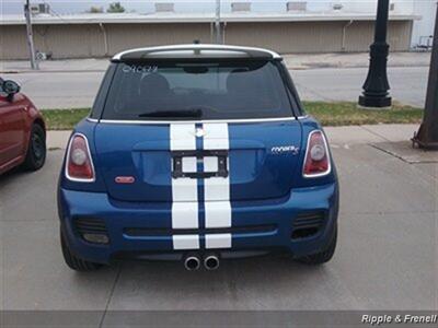 2009 MINI Cooper S   - Photo 5 - Davenport, IA 52802