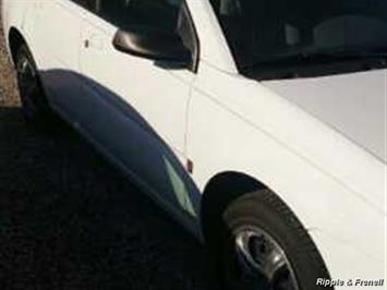 2007 Saturn Ion 2   - Photo 2 - Davenport, IA 52802