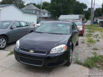 2008 Chevrolet Impala LS   - Photo 1 - Davenport, IA 52802