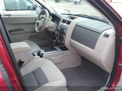 2008 Ford Escape XLT   - Photo 12 - Davenport, IA 52802