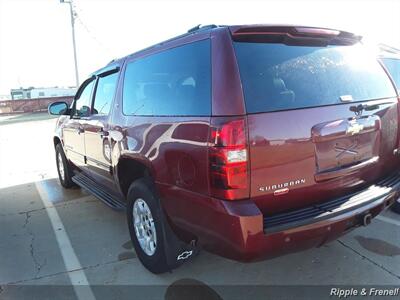 2010 Chevrolet Suburban LT 1500   - Photo 9 - Davenport, IA 52802