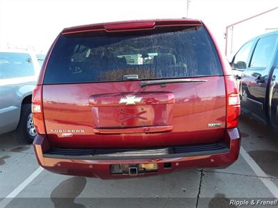 2010 Chevrolet Suburban LT 1500   - Photo 10 - Davenport, IA 52802