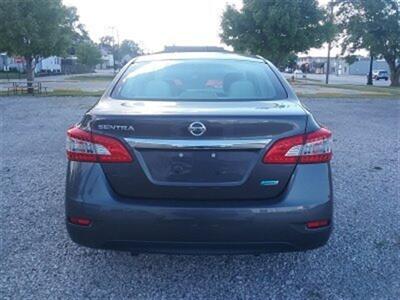 2013 Nissan Sentra S   - Photo 5 - Silvis, IL 61282