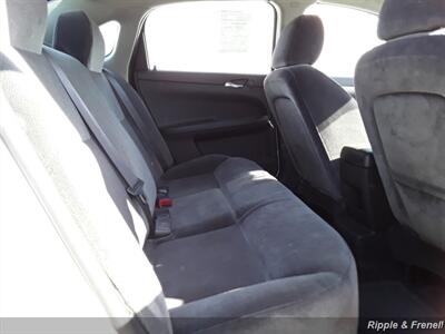 2013 Chevrolet Impala LS Fleet   - Photo 12 - De Witt, IA 52742