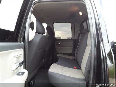 2012 RAM 1500 SLT   - Photo 6 - Davenport, IA 52802