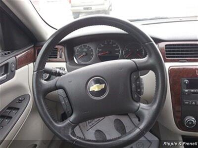 2010 Chevrolet Impala LT   - Photo 12 - Davenport, IA 52802