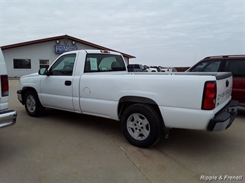 2006 Chevrolet Silverado 1500 Work Truck   - Photo 5 - Davenport, IA 52802