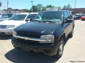 2007 Chevrolet Trailblazer LS   - Photo 1 - Davenport, IA 52802