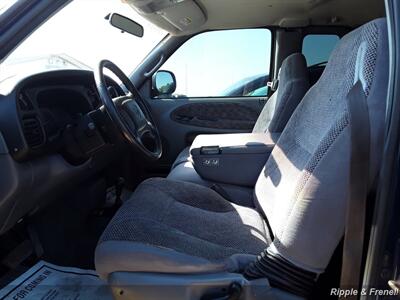 2001 Dodge Ram 1500 SLT 4dr Quad Cab SLT   - Photo 4 - Davenport, IA 52802