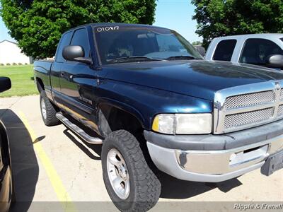 2001 Dodge Ram 1500 SLT 4dr Quad Cab SLT   - Photo 10 - Davenport, IA 52802