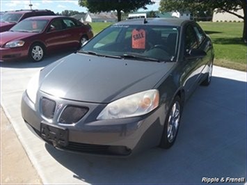 2008 Pontiac G6 GT   - Photo 1 - Davenport, IA 52802