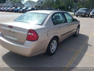 2005 Chevrolet Malibu   - Photo 6 - Davenport, IA 52802