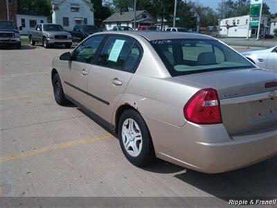 2005 Chevrolet Malibu   - Photo 7 - Davenport, IA 52802