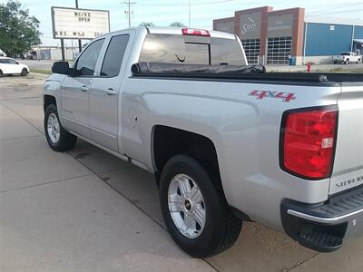 2017 Chevrolet Silverado 1500 LT Z71 - Photo 7 - Silvis, IL 61282