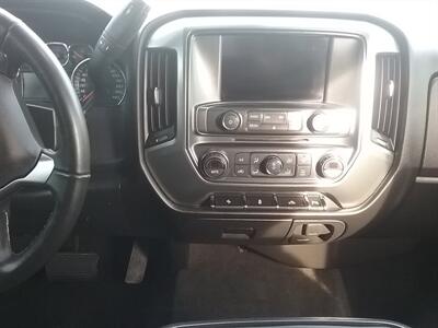 2017 Chevrolet Silverado 1500 LT Z71 - Photo 13 - Silvis, IL 61282