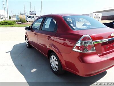 2009 Chevrolet Aveo LS   - Photo 4 - Davenport, IA 52802