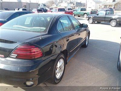 2004 Pontiac Grand Am SE   - Photo 6 - Davenport, IA 52802