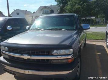 1999 Chevrolet Silverado 1500 3dr   - Photo 1 - Davenport, IA 52802