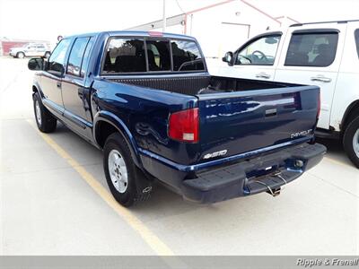 2004 Chevrolet S-10 LS 4dr Crew Cab LS   - Photo 7 - Davenport, IA 52802