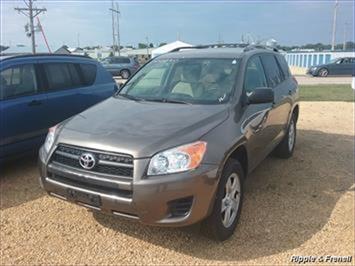 2010 Toyota RAV4   - Photo 1 - Davenport, IA 52802