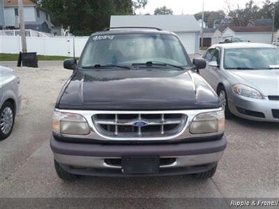 1997 Ford Explorer XL 4dr XL   - Photo 1 - Davenport, IA 52802