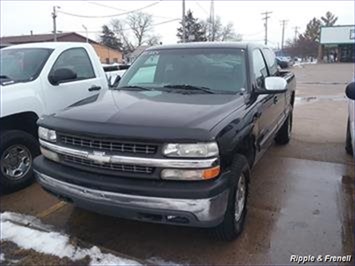 1999 Chevrolet Silverado 1500 LS 3dr LS   - Photo 1 - Davenport, IA 52802