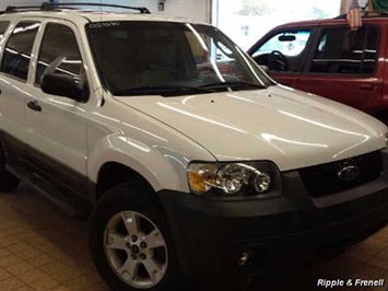 2005 Ford Escape XLT   - Photo 4 - Davenport, IA 52802