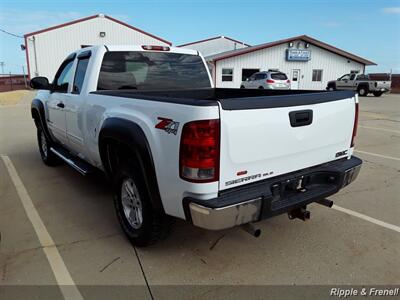 2007 GMC Sierra 1500 Work Truck Work Truck 4dr Extended Cab   - Photo 7 - Davenport, IA 52802