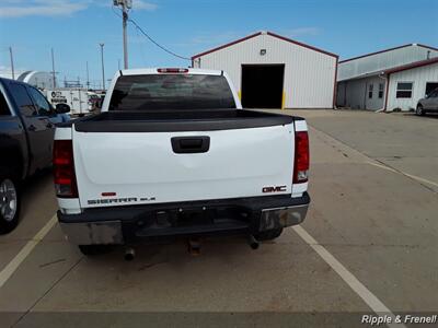 2007 GMC Sierra 1500 Work Truck Work Truck 4dr Extended Cab   - Photo 8 - Davenport, IA 52802