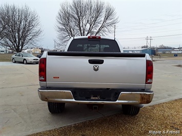 2005 Dodge Ram 1500 SLT 4dr Quad Cab SLT   - Photo 5 - Davenport, IA 52802