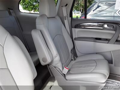 2015 Buick Enclave Leather   - Photo 12 - Davenport, IA 52802