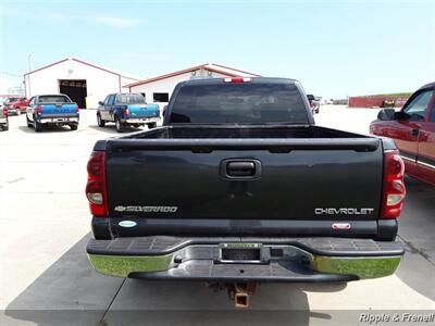 2003 Chevrolet Silverado 1500 LT 4dr Extended Cab LT   - Photo 5 - Davenport, IA 52802