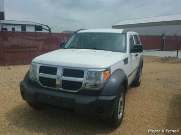 2008 Dodge Nitro SXT   - Photo 1 - Davenport, IA 52802