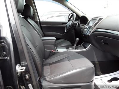 2012 Hyundai Veracruz Limited   - Photo 14 - Davenport, IA 52802