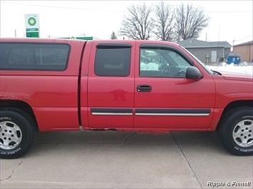 2003 Chevrolet Silverado 1500 4dr Extended Cab   - Photo 9 - Davenport, IA 52802