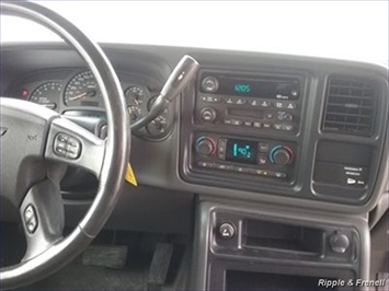 2003 Chevrolet Silverado 1500 4dr Extended Cab   - Photo 11 - Davenport, IA 52802