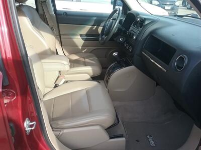 2016 Jeep Patriot High Altitude - Photo 10 - Davenport, IA 52802