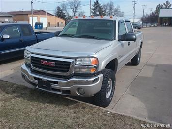 2005 GMC Sierra 2500 Work Truck 4dr Crew Cab Work Truck   - Photo 1 - Davenport, IA 52802