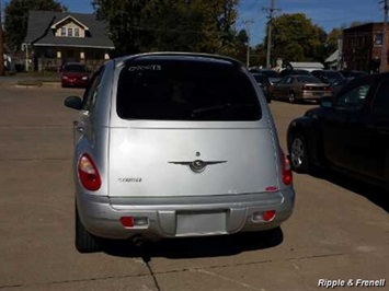 2007 Chrysler PT Cruiser   - Photo 4 - Davenport, IA 52802