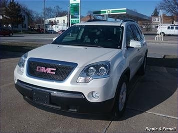 2009 GMC Acadia SLT-2   - Photo 1 - Davenport, IA 52802