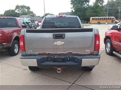 2008 Chevrolet Silverado 1500 LS   - Photo 5 - Davenport, IA 52802