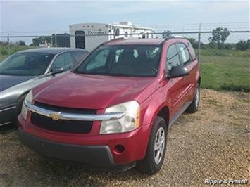 2006 Chevrolet Equinox LS   - Photo 1 - Davenport, IA 52802