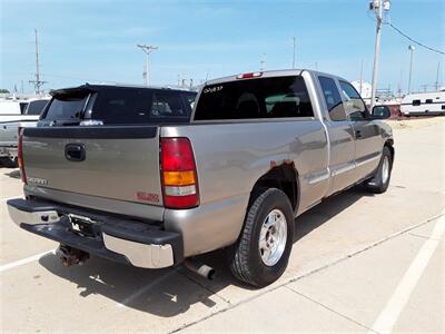 2002 GMC Sierra 1500 SLE   - Photo 9 - Davenport, IA 52802