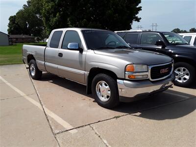 2002 GMC Sierra 1500 SLE   - Photo 12 - Davenport, IA 52802