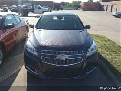 2013 Chevrolet Malibu LTZ   - Photo 1 - Davenport, IA 52802